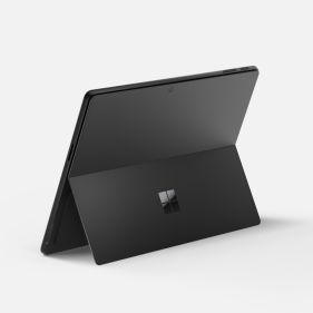 Co pilot + Surface Pro Plus 16GB Ram 512GB  LCD- Black + Type Cover